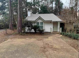 110 Whetherbine Way W, Tallahassee, FL 32301