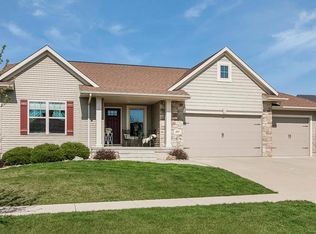4907 Windmill Dr SW, Cedar Rapids, IA 52404