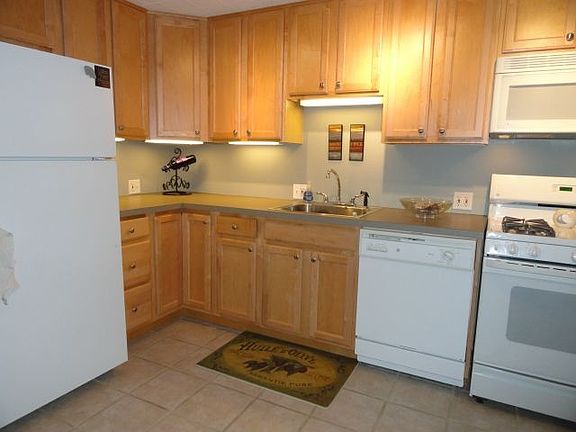 5th image of 425 South Blvd APT 2C