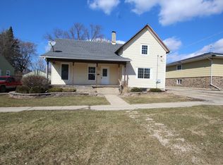 505 W Diggins St, Harvard, IL 60033