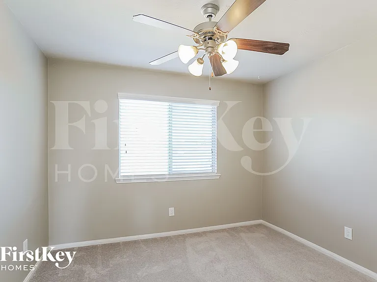16318 River Wood Ct — Photo 12