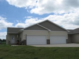 3810 Lakeview Dr SW, Cedar Rapids, IA 52404