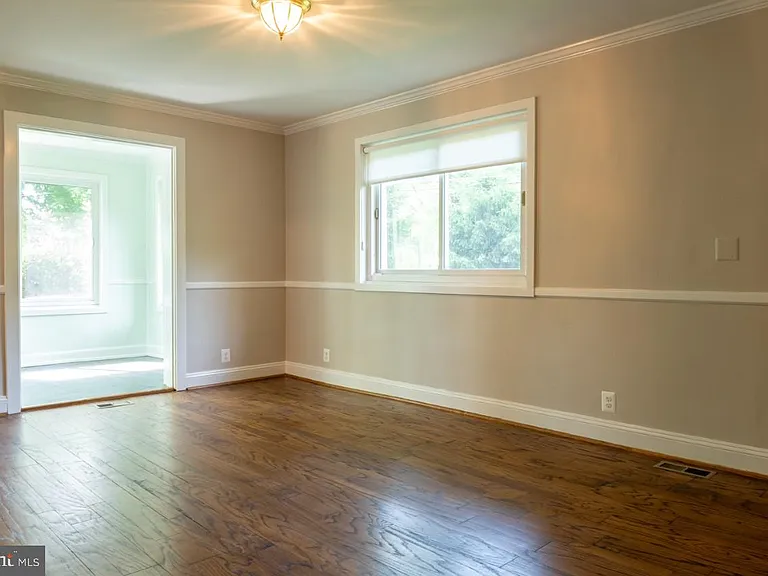 2031 Hillside Dr — Photo 18