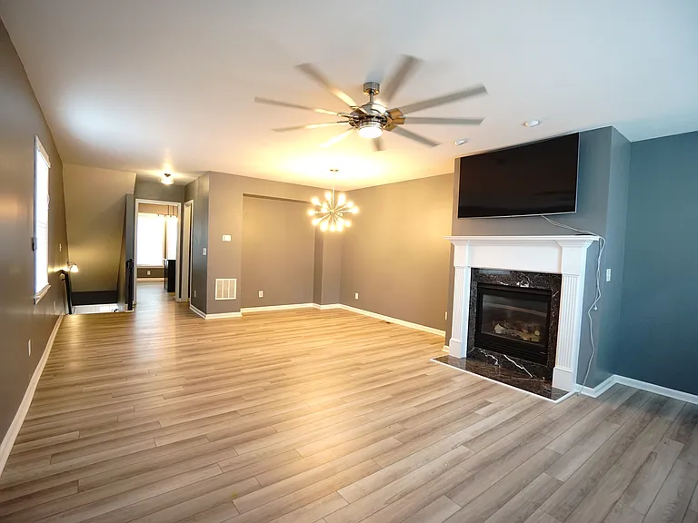 741 Village Field Ct — Photo 10