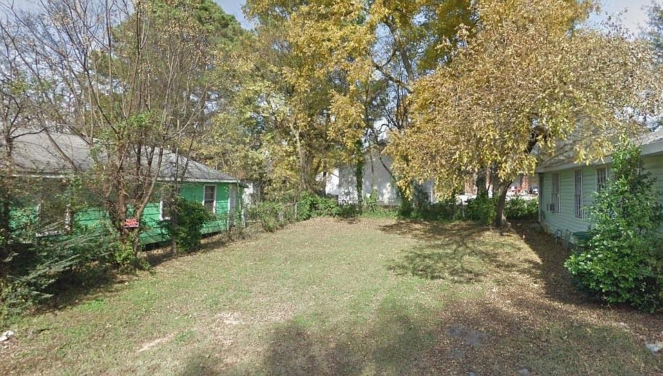 2nd image of 434 Walker St