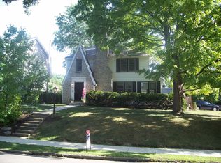 331 E Torrence Rd, Columbus, OH 43214