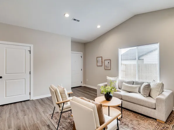 2312 E Cheyenne Ct, Kechi, KS 67067