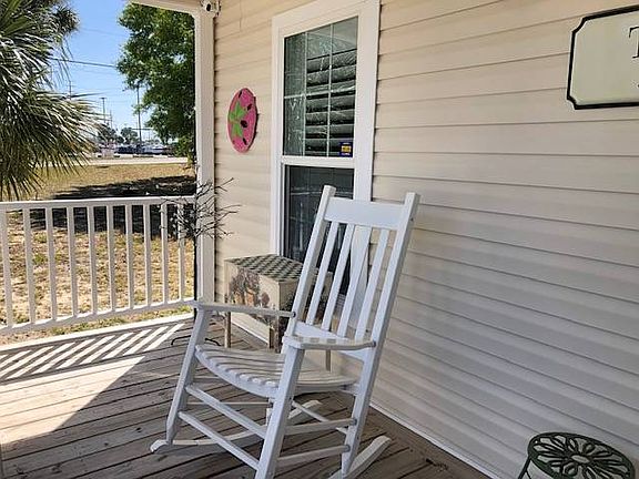 5th image of 807 Tarpon Glen Ln