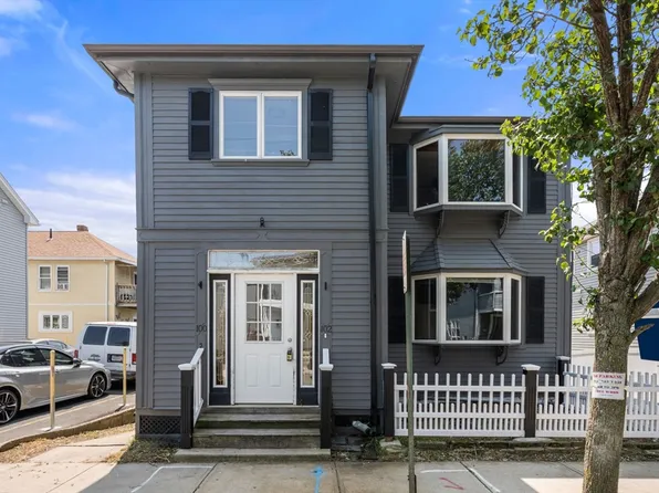 100 Clarence St, Everett, MA 02149