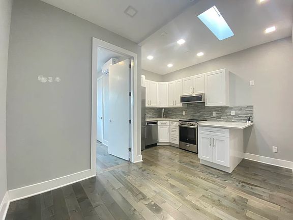 3rd image of 28-11 Steinway St #3R