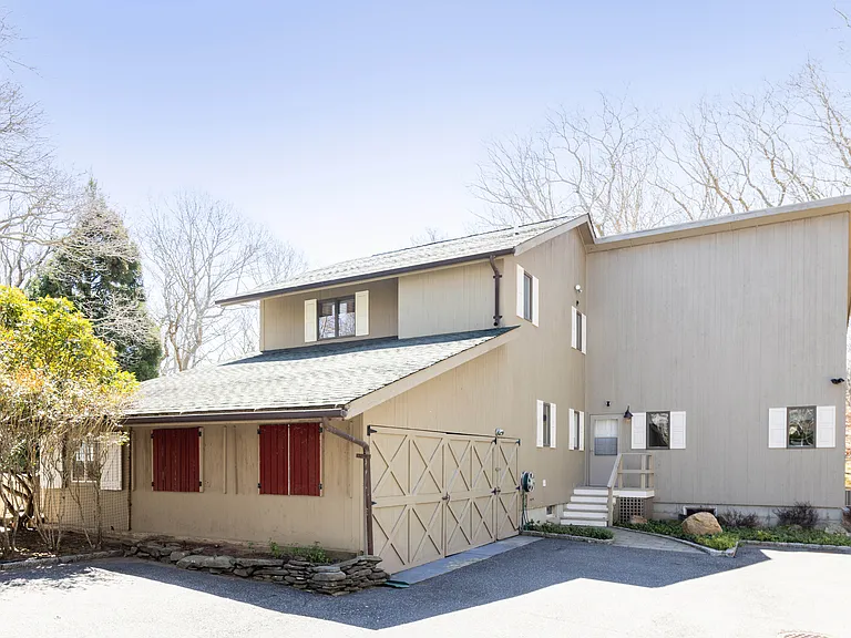 15 Dogwood St — Photo 24