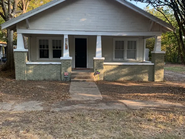 417 E 2nd St, Konawa, OK 74849