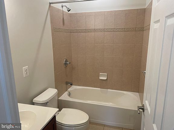 5th image of 21 Brewerytown Ct