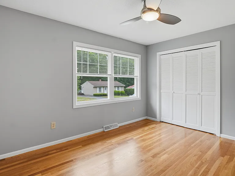 3 Hingham Rd — Photo 15