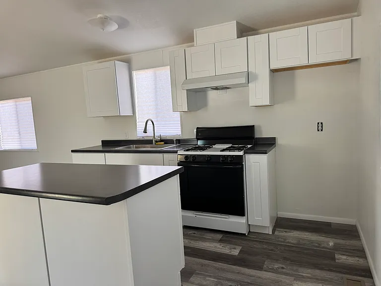 1778 Colorado Blvd — Photo 10
