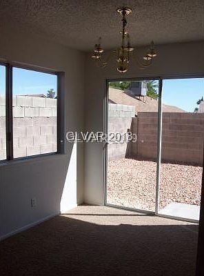 5th image of 1005 Dreamland Cir