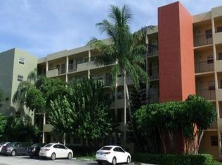 2400 NE 10th Street #205, Pompano Beach, FL 33062
