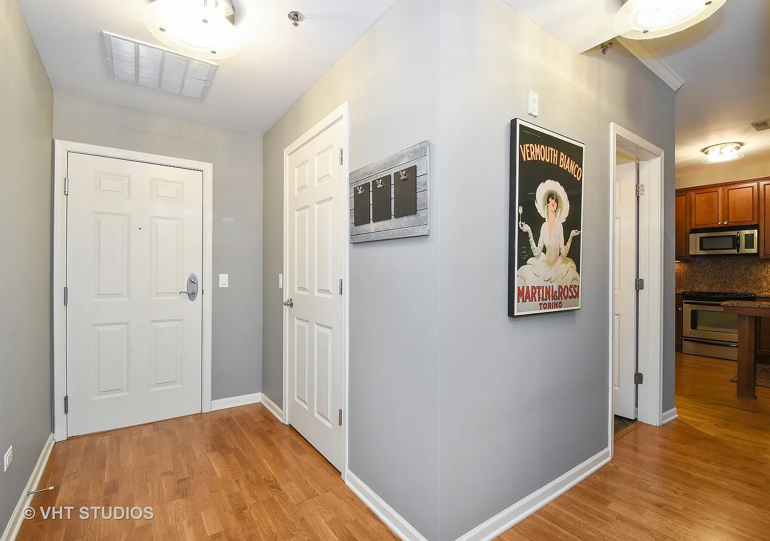 2 bed, 1455 sqft, $3,000 — Photo 2