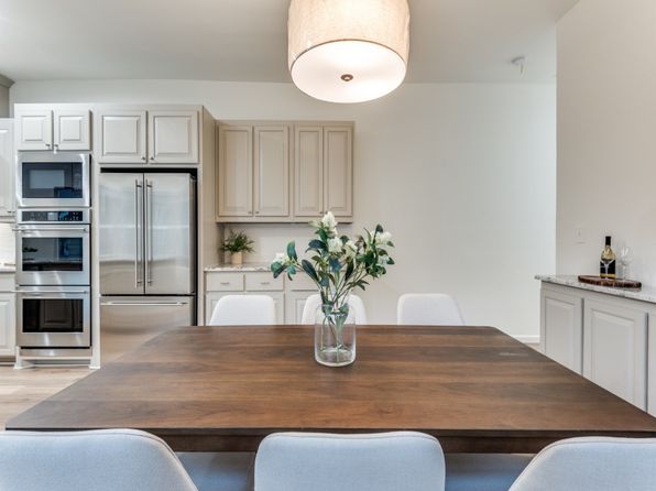Additional property image - 323 S Montclair Ave, Dallas, TX 75208