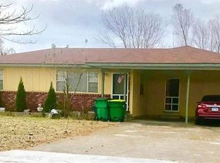 285 Casteel Ln, Springdale, AR 72764