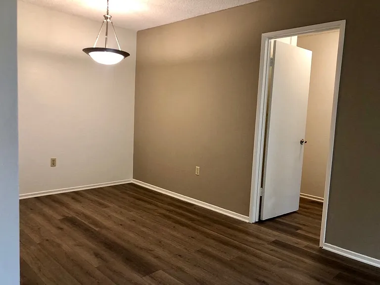 Concord Square Apartments — Photo 35