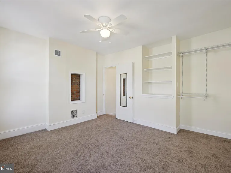 467 Ripka St — Photo 9