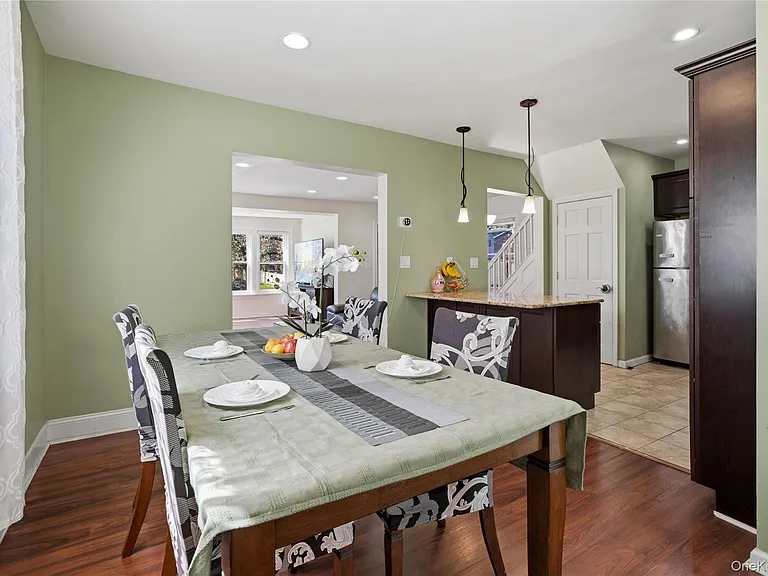 5 Burbury Ln — Photo 12