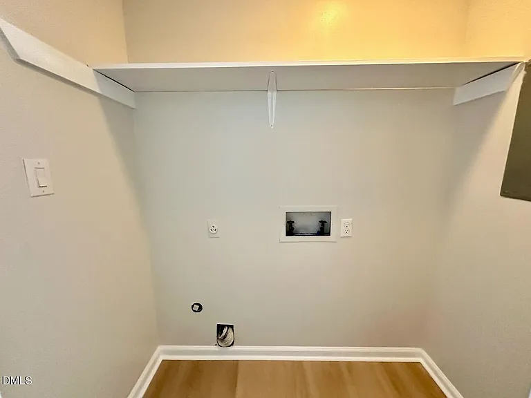 4050 Arckelton Dr — Photo 18