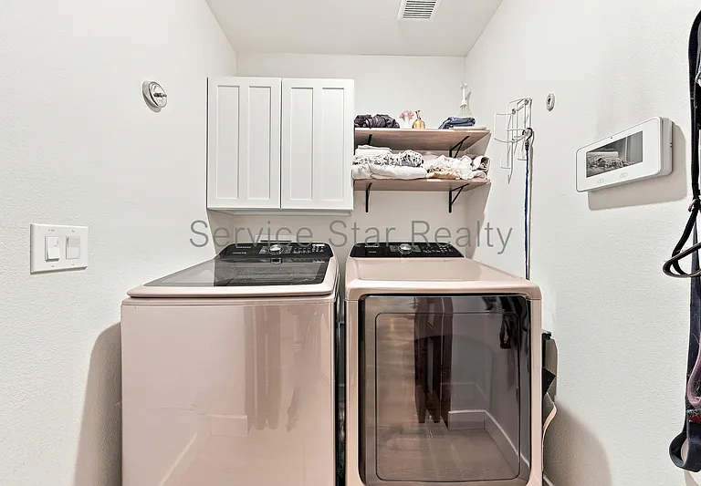 2162 E Concorda Dr — Photo 24