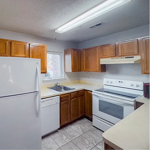 22026 Oxford Ct Photo 1