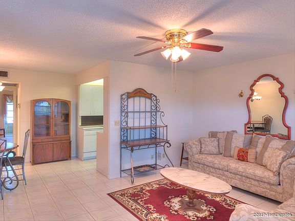 5th image of 4068 Newport Dr
