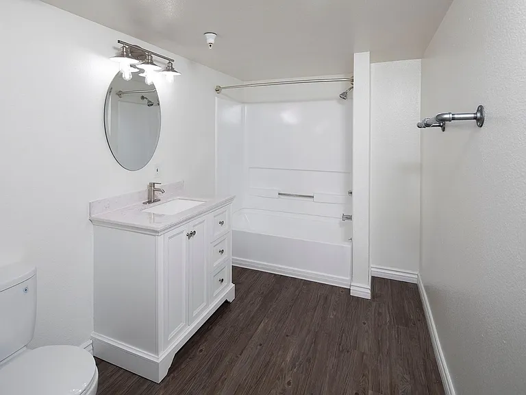 Greystone Lofts — Photo 5