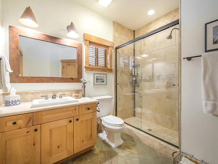 10183 Palisades Dr #1 — Photo 20