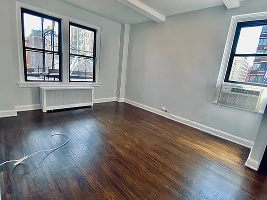 Rented by Compass | media 18