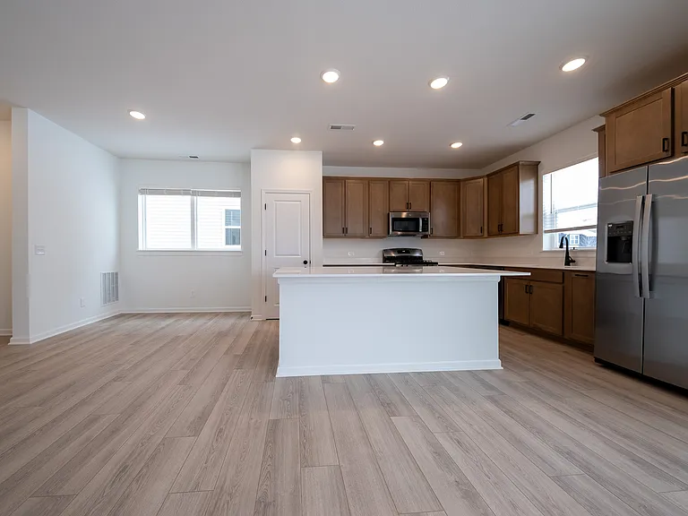 1111 149th St W — Photo 6