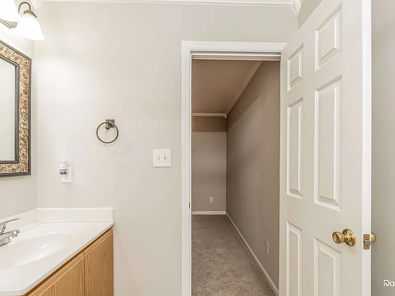 1615 Great Bend Dr — Photo 5