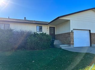 112 Hilltop Rd, Billings, MT 59105