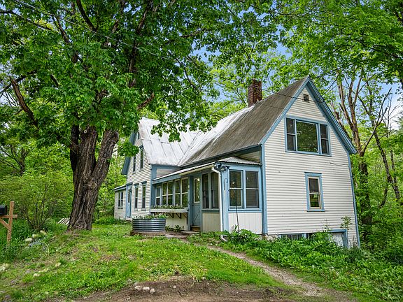 2nd image of 21 Dearborn ROAD Road