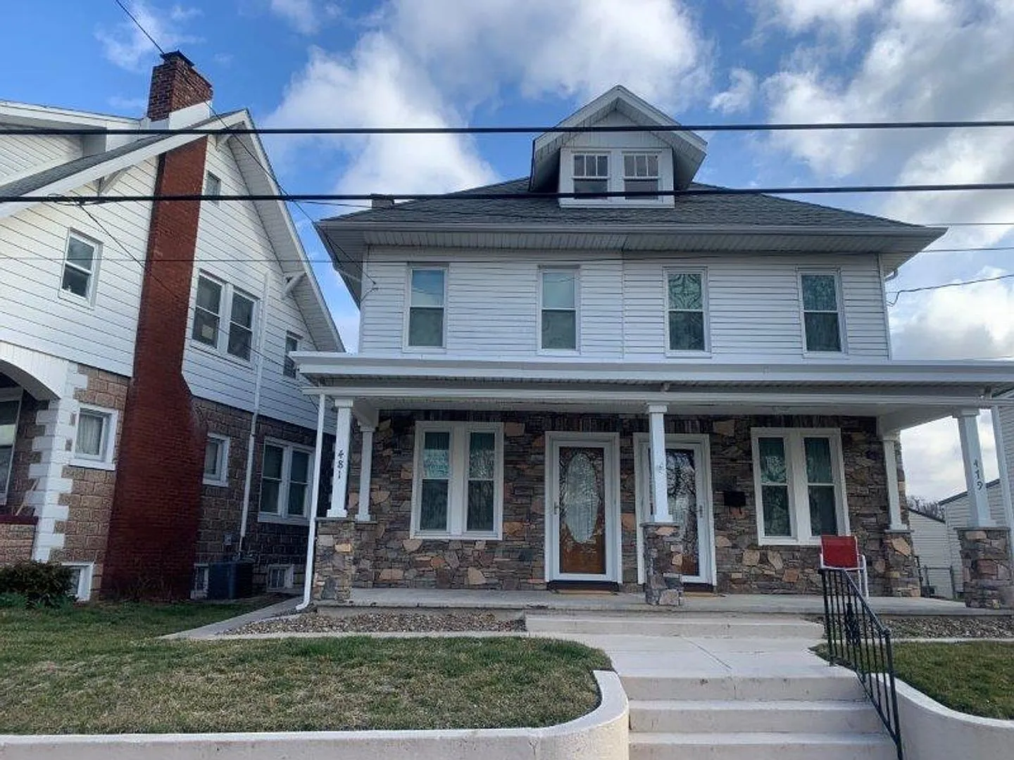481 State St photo 1