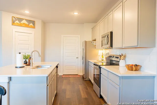 14603 Emerio Dr — Photo 5