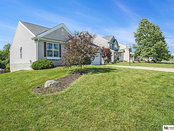2nd image of 1110 Hardwood Dr
