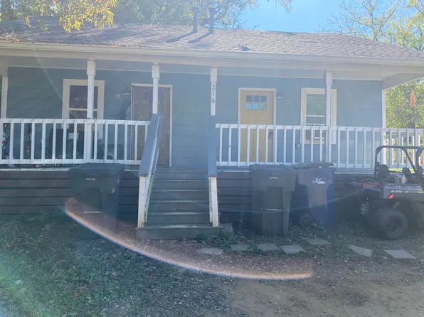 216 E 15th St #A, Columbia, TN 38401