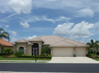 5021 Old Pond Dr, Naples, FL 34104