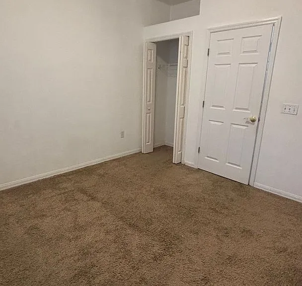 2915 Sunset Lakes Blvd — Photo 13