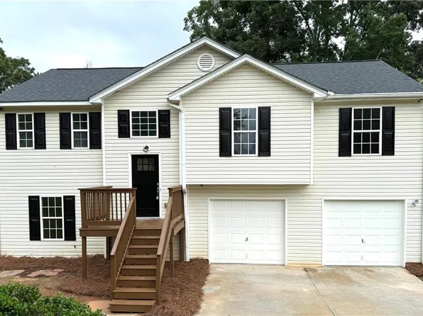 1700 Bismarck Cir, Winder, GA 30680