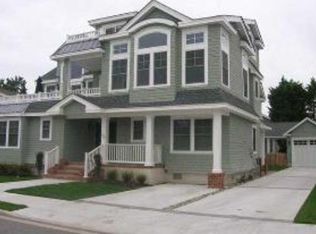 66 13th St W, Avalon, NJ 08202