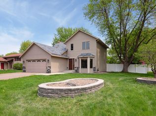 9558 Polaris Ln N, Maple Grove, MN 55369