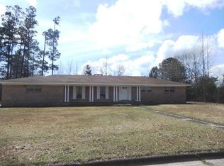 204 E Cypress St, Atmore, AL 36502