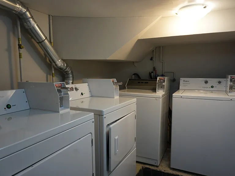 66 Russell Ave #2 — Photo 4
