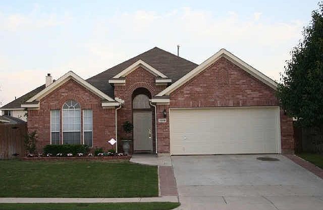 1st image of 5556 Lawnsberry Dr